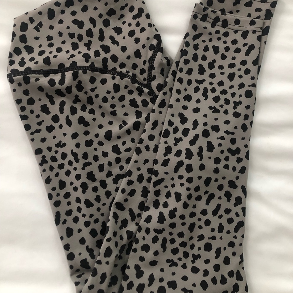NWOT Balance Athletica Ascend Leggings, Size M